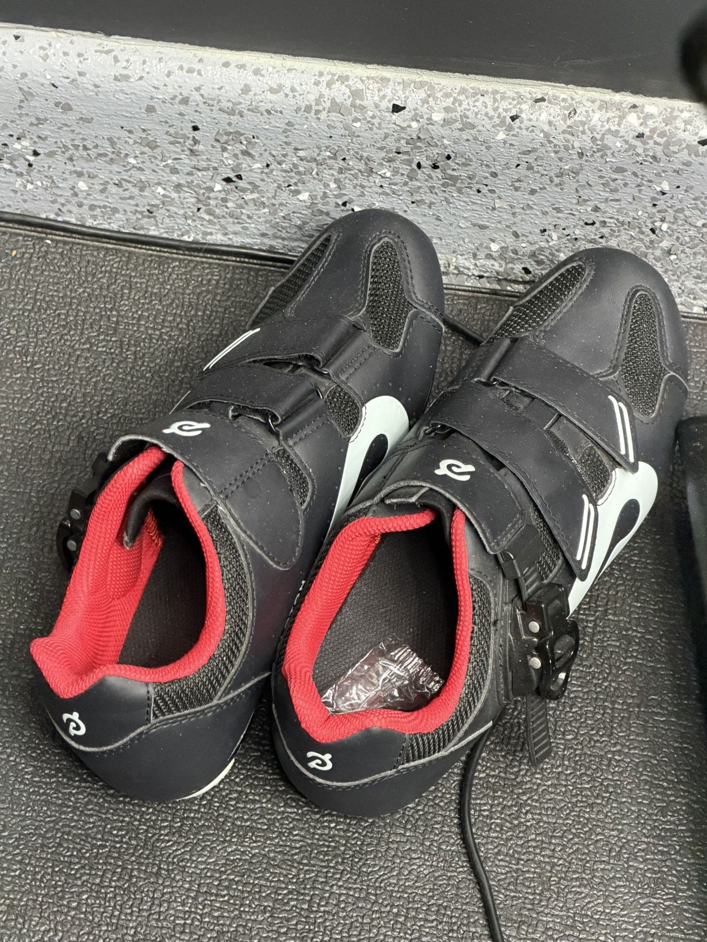 Peloton Shoes Size 9