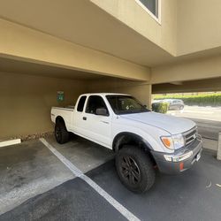 2000 Toyota Tacoma