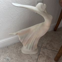 Ballerina Statue 