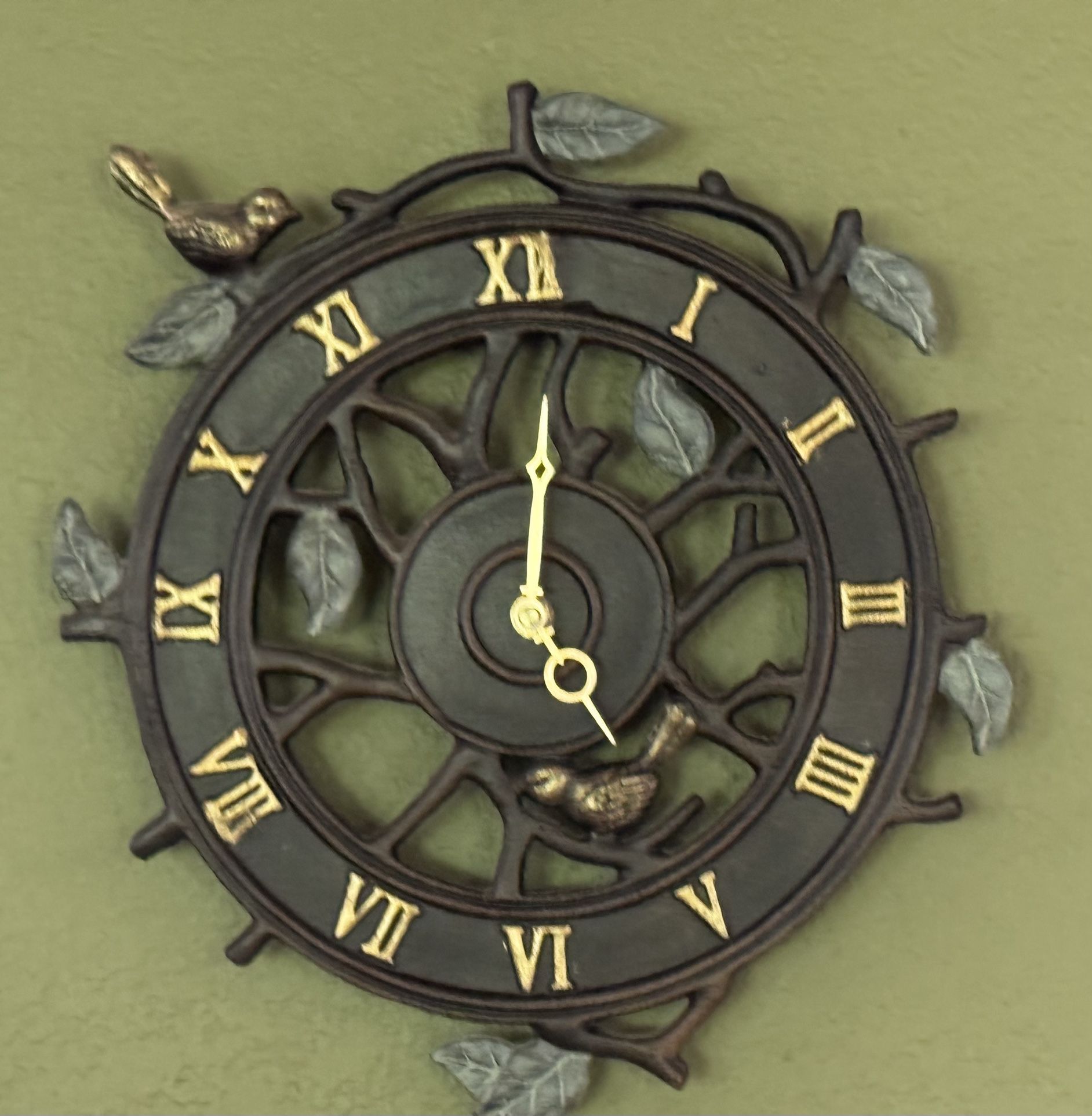 Bird Click (12” Diameter)