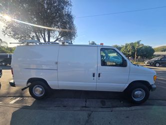 2006 ford E-350 econoline cargo van 5.4 v8 203k milles well serviced  just smog cold ac clean title one owner reg current located in pomona 9o9236I97o