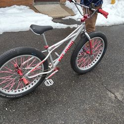 Fat Quad SE Bike