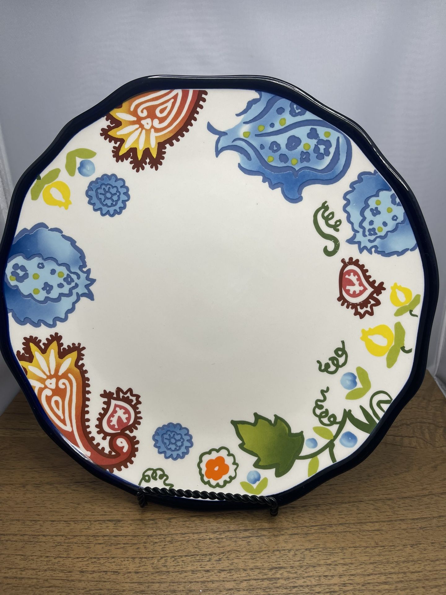 CARNIGAN FIELD THRESHOLD STONEWARE-Floral Cobalt Paisley Dinner Plate 10 1/2”