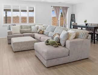 Bob's Furniture Sofia Gray 159'' 4 Piece Left Arm Facing Chaise Sectional