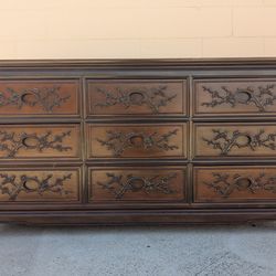 Vintage dresser