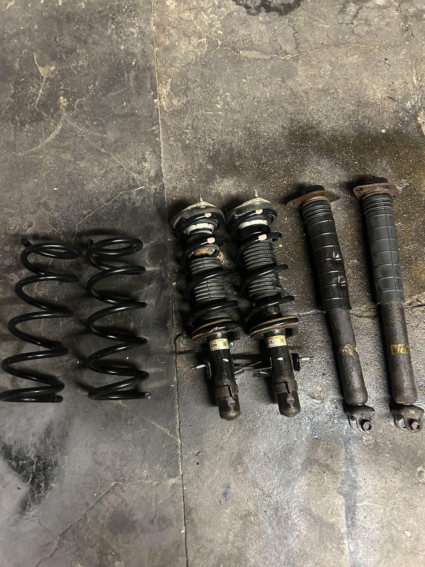 08-13 G37x Sedan Awd Stock Suspension 