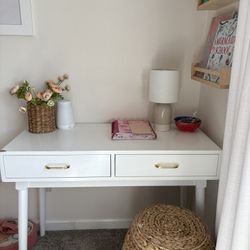 White Desk 