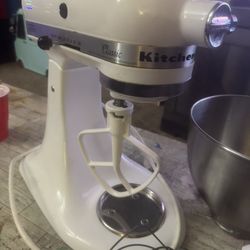 Kitchenaid Tilt Stand Mixer With Lots Of Attachments