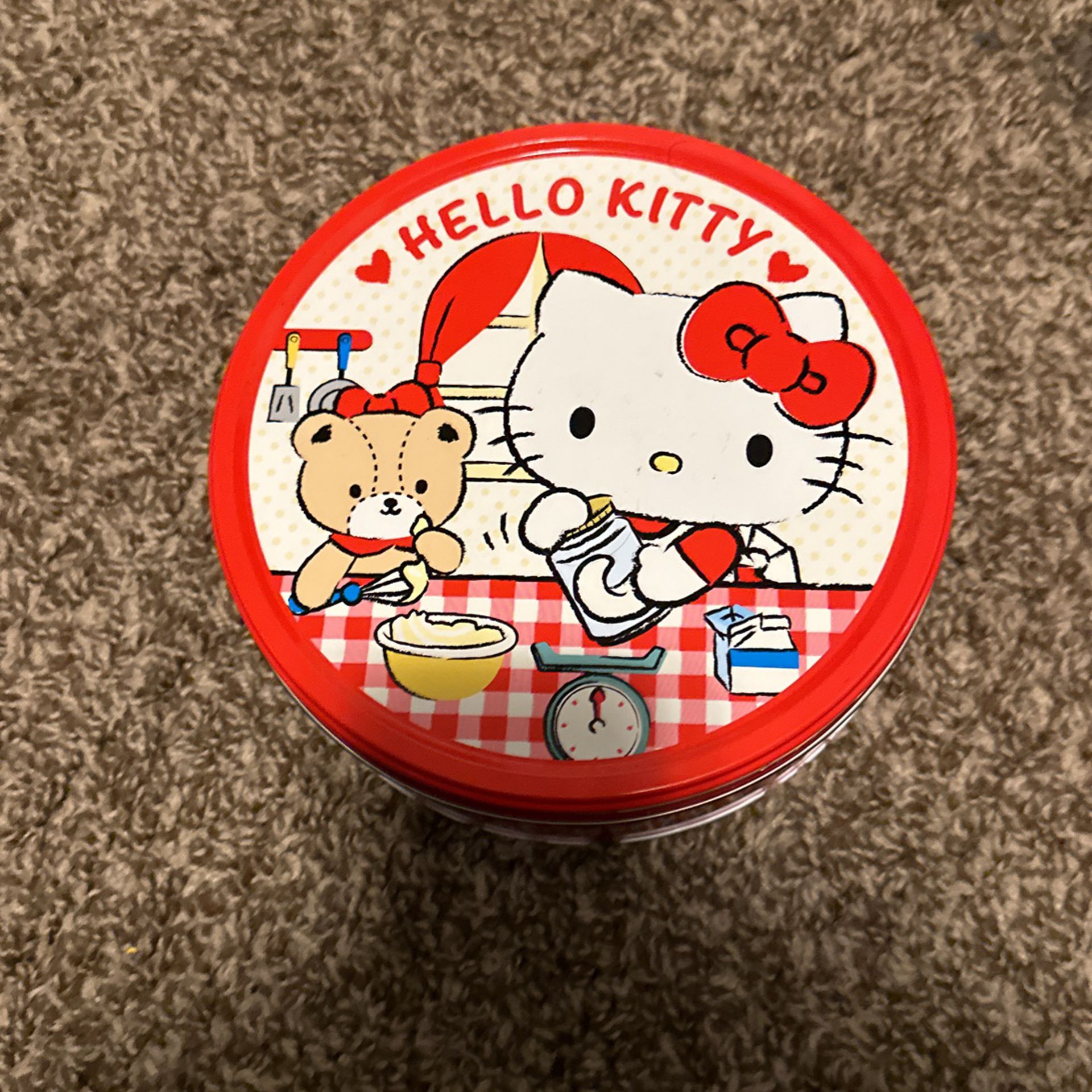 Hello Kitty Tin 
