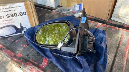 Infinity. Nissan Maxima Rear View Mirror
