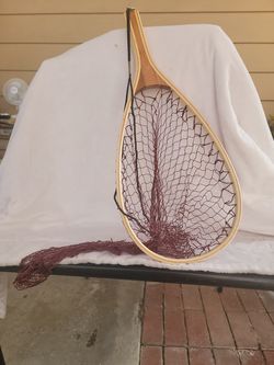 LARGE FISHING NET IN GREAT CONDITION