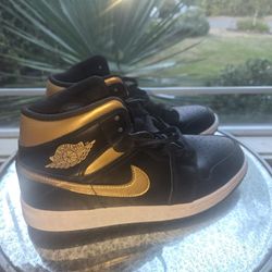 Nike Air Jordan 1 Mid Black Metallic Gold DQ8426-071 Men’s or GS Shoes NEW - SZ 9.5