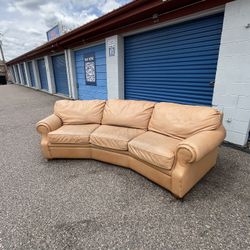 Leather Couch – FREE DELIVERY 