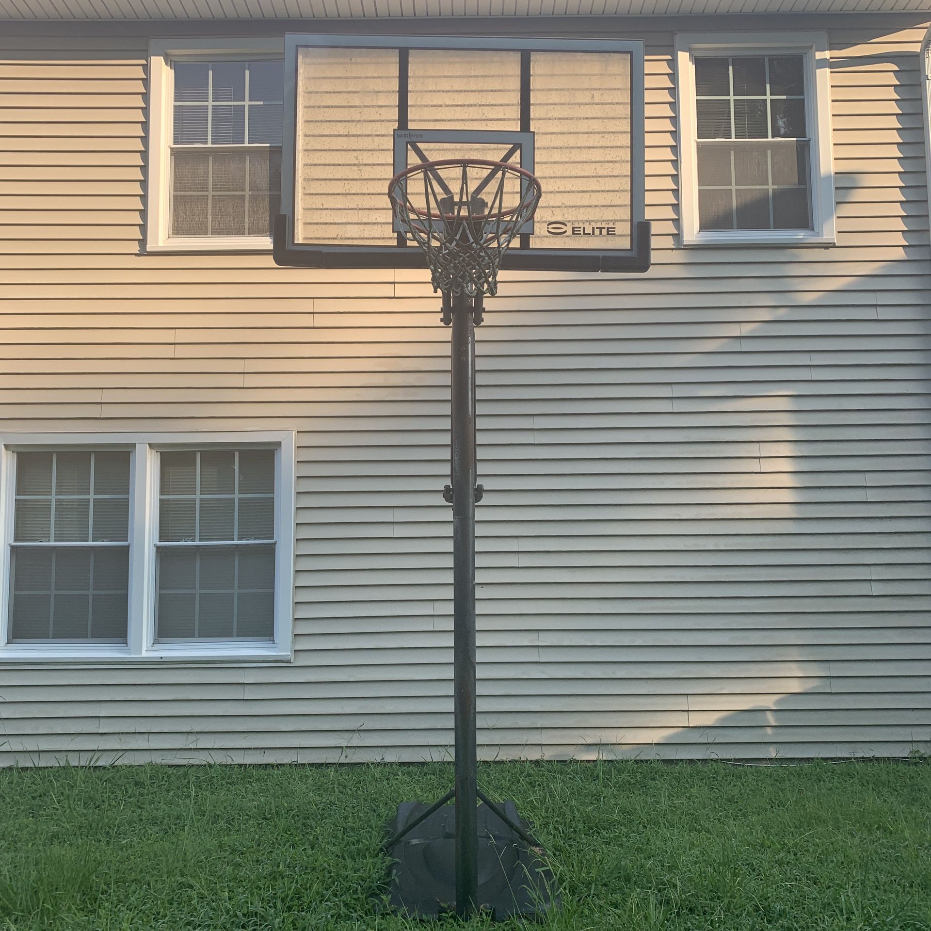 Elite Basketball Hoop