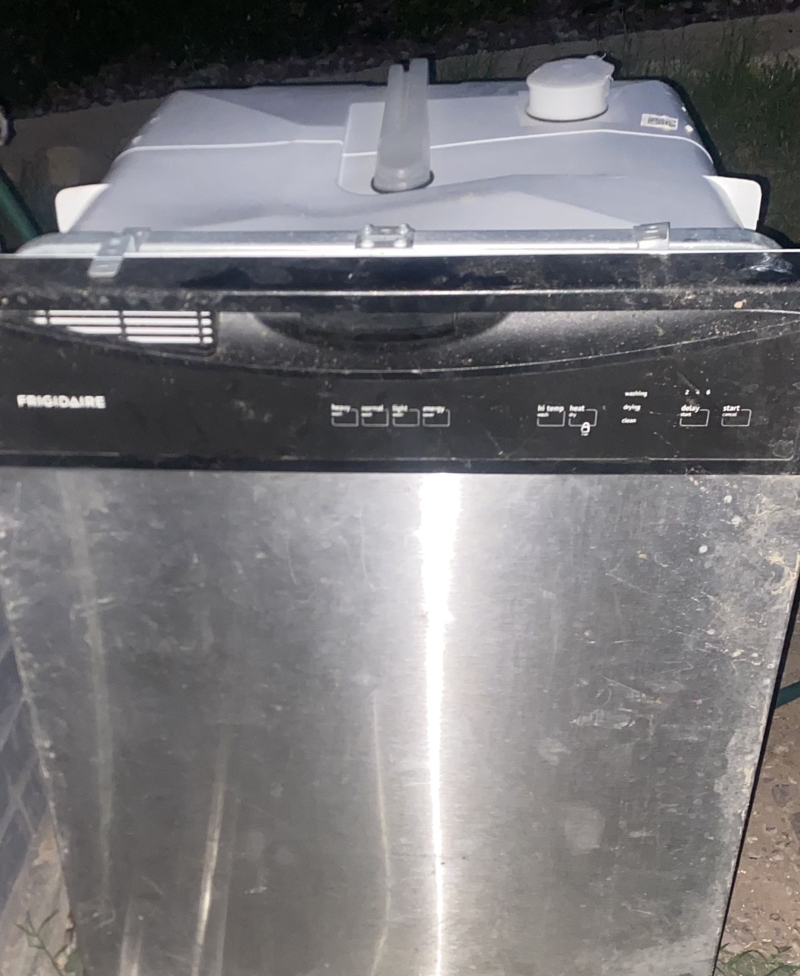 Frigidaire Dishwasher Machine