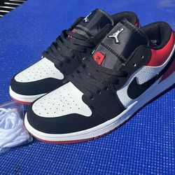 Air Jordan 1 Low "Black Toe"