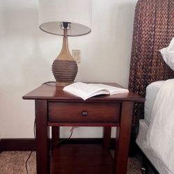 Crate And Barrel Bedside Tables And Lamps (set Of 2)