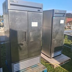 True Commercial Double Door Refrigerator 