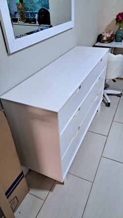 52" White Solid Wood 6-Drawer Dresser