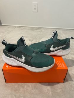 Green Nike Free Netcon 5  Size 7