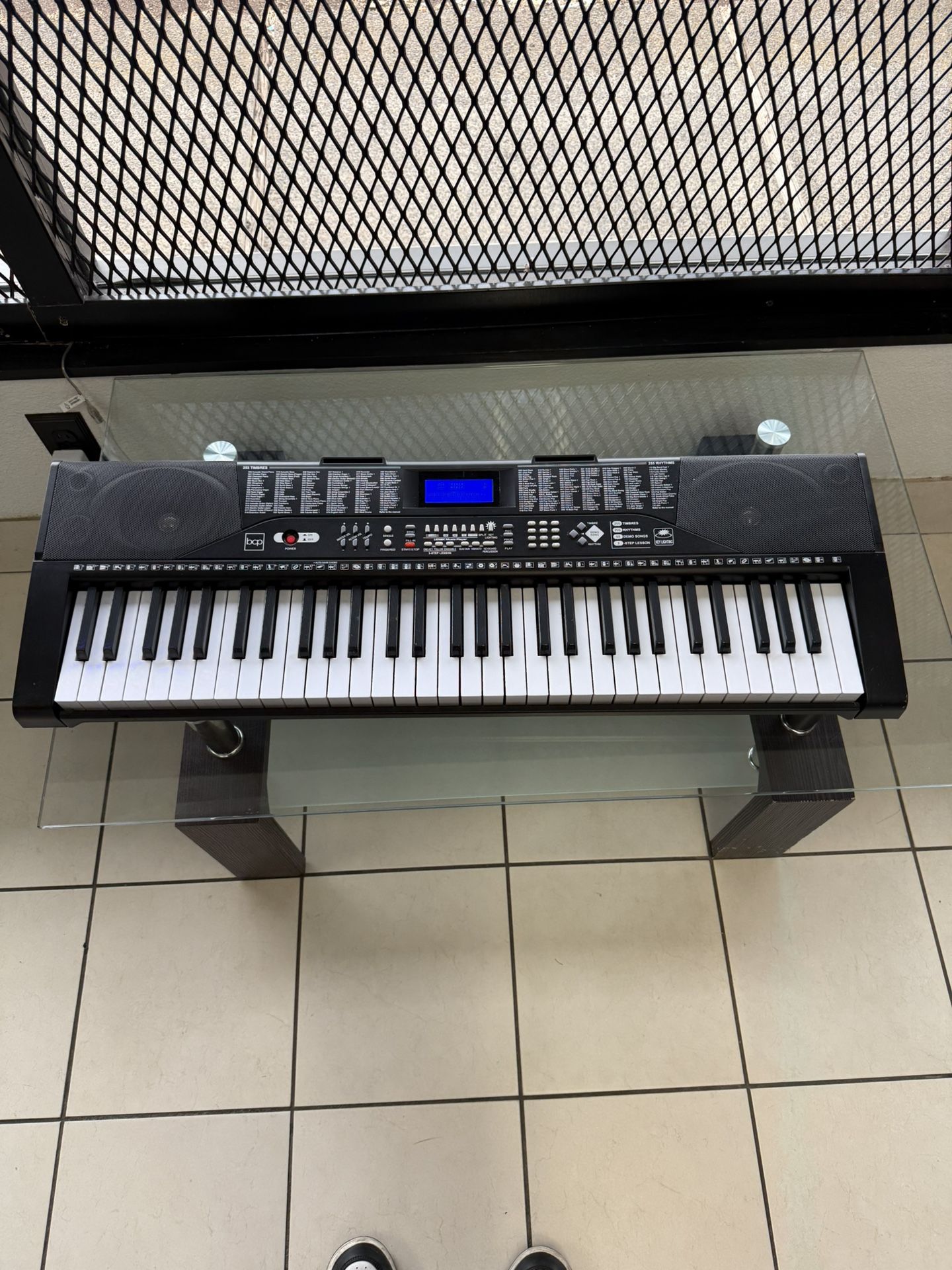 Battery Powered Piano Electric Keyboard Cordless