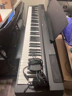 Yamaha P-125 digital piano w/ stand and bench