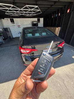 Llaves de autos / car keys and remotes