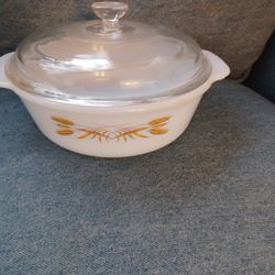 Anchor Hocking Fire King Wheat Casserole With Lid 