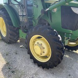 Tractor tire