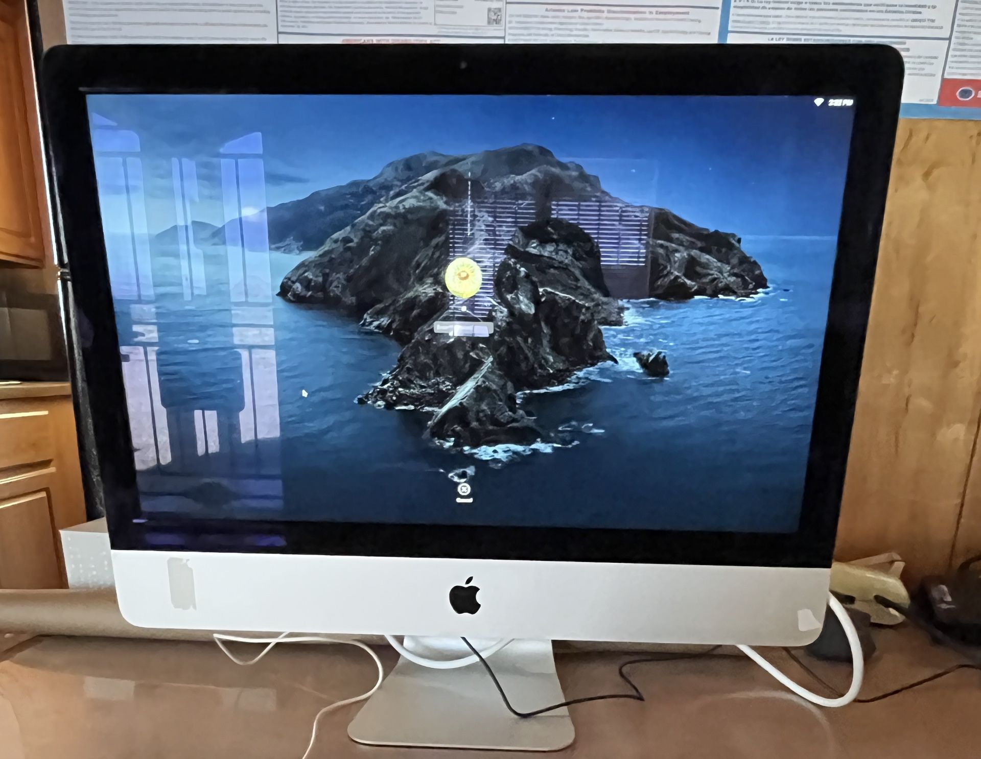 Apple iMac 21.5’ (2013 Model ) A1418- Used 
