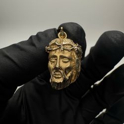 14k Gold Jesus Pendant