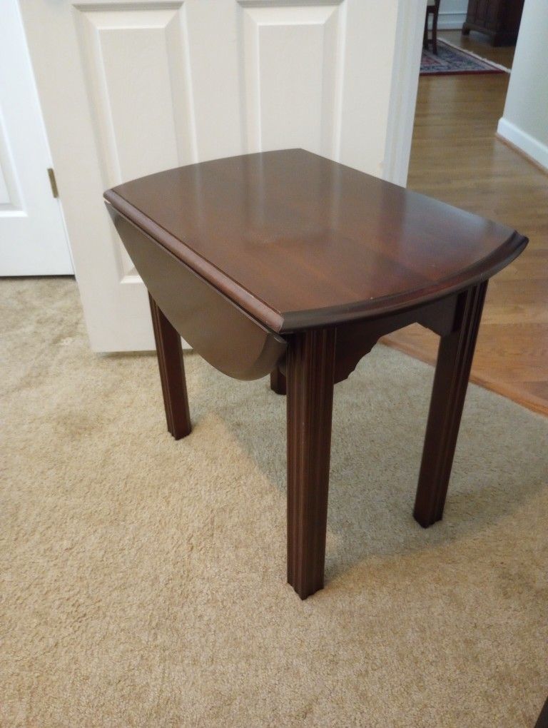 End Table (Purchased from Channel Furniture)