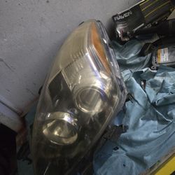 2010 2013 Nissan Altima Coupe  Driver Side Oem Headlight 