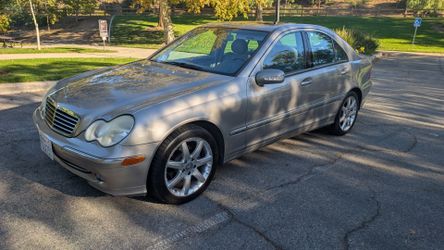 2003 Mercedes C-Class LOW MILES