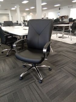Conference Chair | Wren Executive Series