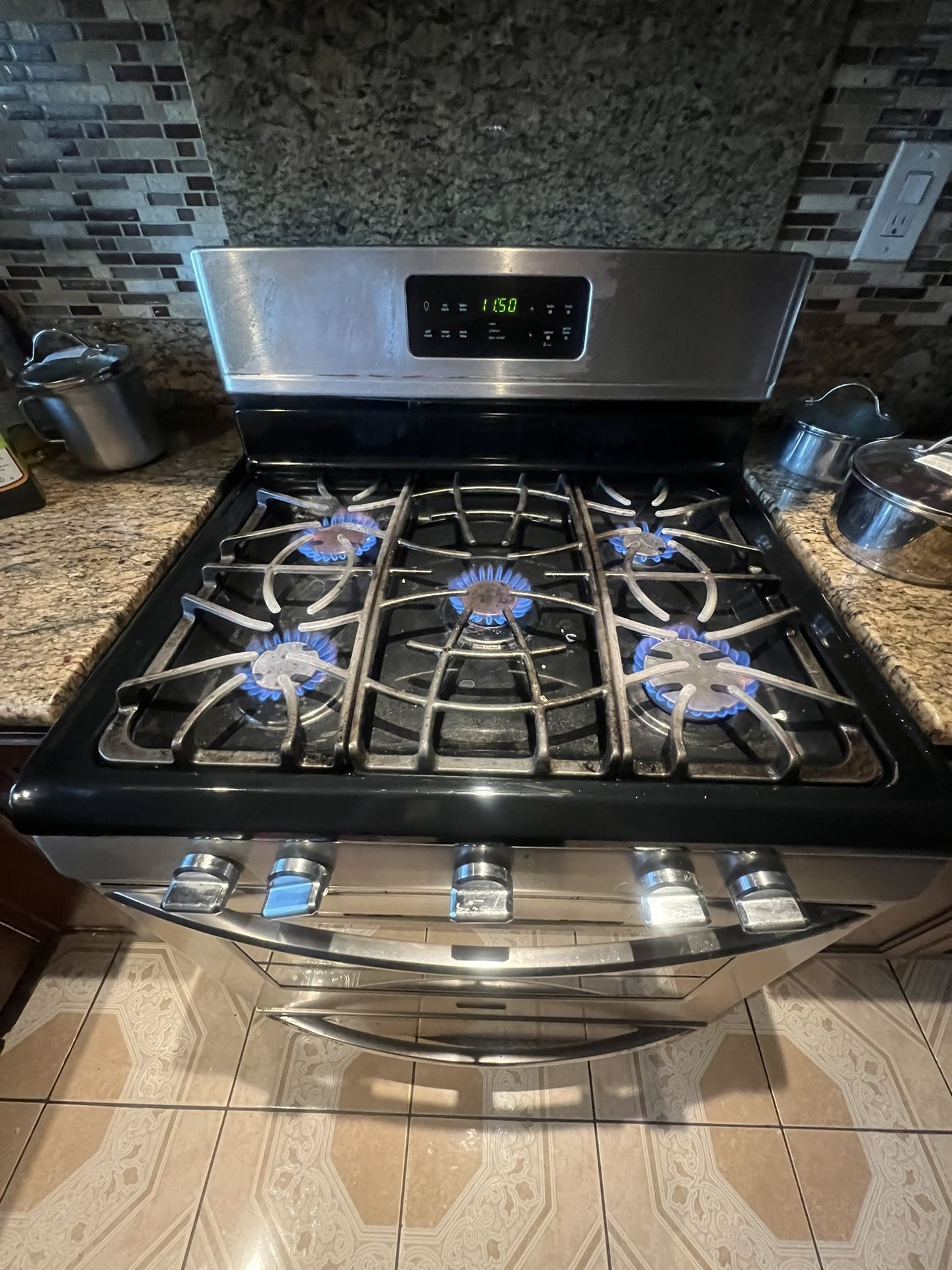 GE Stove 
