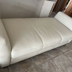 Lounge Couch 