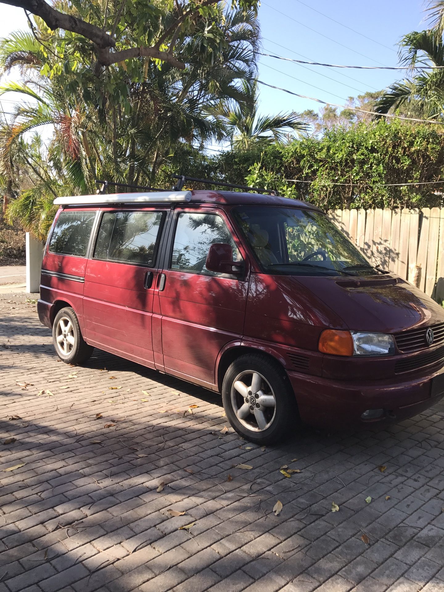 VW Eurovan Weekender Pop Top Camper Van 2001