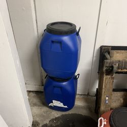 Empty 10 GAL Container With Lid