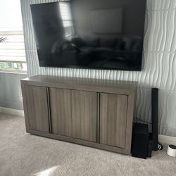 Tv console