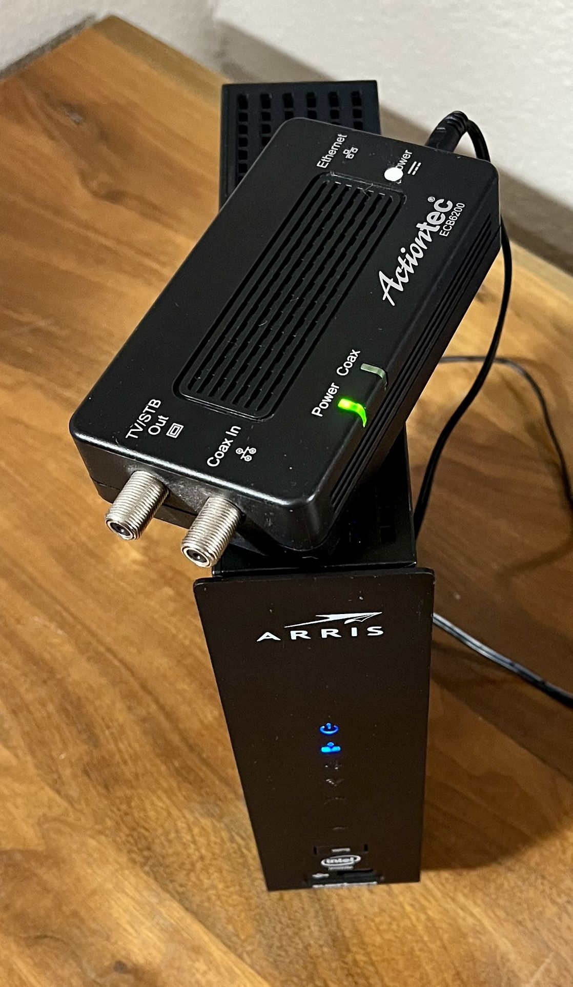 TURN YOUR HOME COAX INTO A WHOLE HOME ETHERNET! Mint Condition Actiontec ECB6200 Black High Quality Bonded MoCA Ethernet Coax Network Adapter ⬇️⬇️