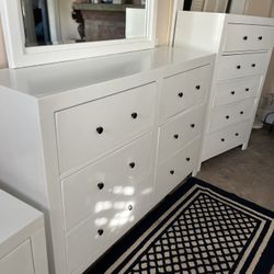4  Pieces Bedroom Set White/ Dresser/tall Dresser/Mirror/Nightstand,  free delivery