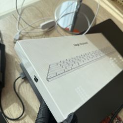Apple Magic Keyboard 
