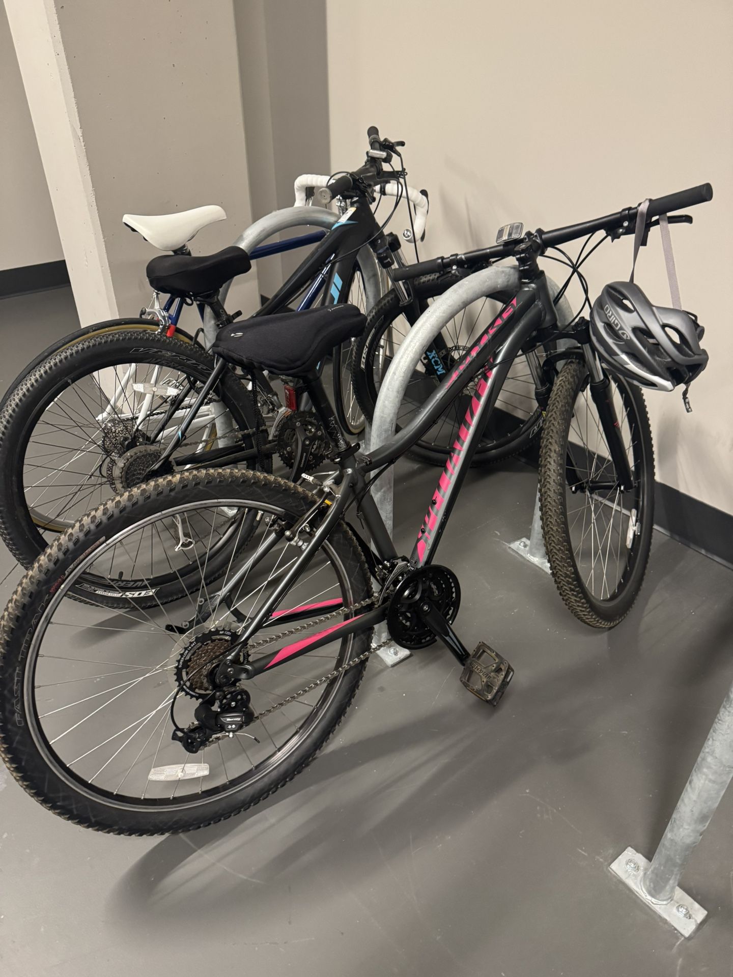 Specialized Women’s Hybrid Bike 