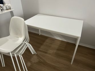 White dining room table