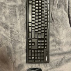 Wireless computer keyboard & mouse (2)