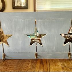 Wall Hanging With Hooks