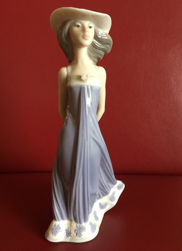 Lladro Figurine 5644