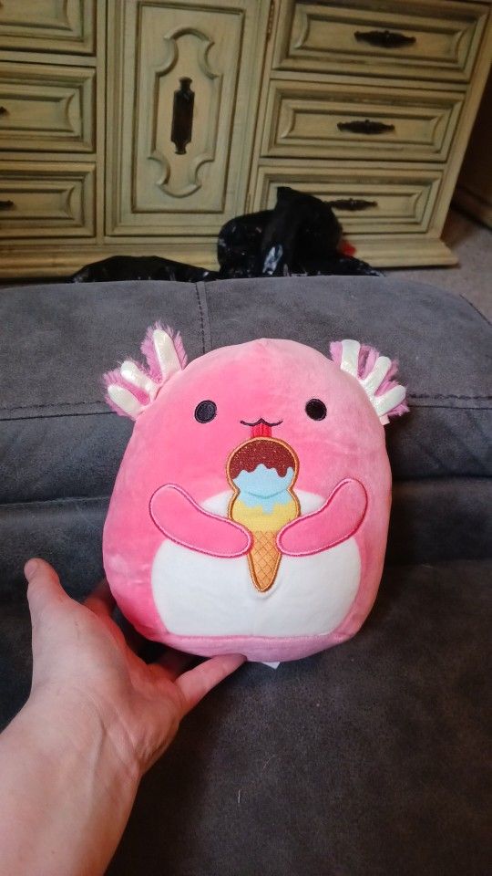 8" Archie The Icecream Axototl Squishmallow 