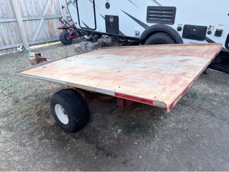 5.5x7 Flatbed Utility Trailer – $300 OBO